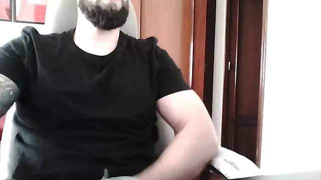 Snapshot of yourfantasy777 chatting on 04/22/26, 03:35 yourfantasy777 online show from 04/22/26, 03:35