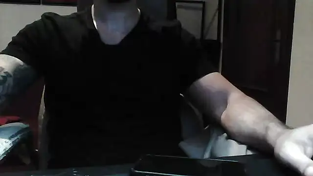 Snapshot of yourfantasy777 chatting on 04/25/26, 11:35 yourfantasy777 online show from 04/25/26, 11:35