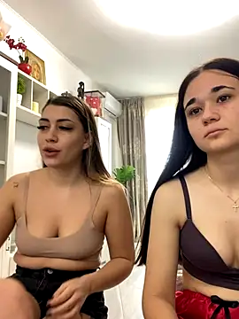 18belleskinny online show from 10/23/25, 08:57