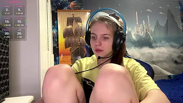 Elira Breeze online show from 03/16/26, 12:20