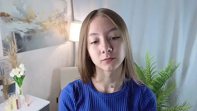 Snapshot of YuriKastner chatting on 09/28/25, 03:23 YuriKastner online show from 09/28/25, 03:23