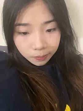 Snapshot of -Tania- chatting on 10/14/25, 09:10 -Tania- online show from 10/14/25, 09:10