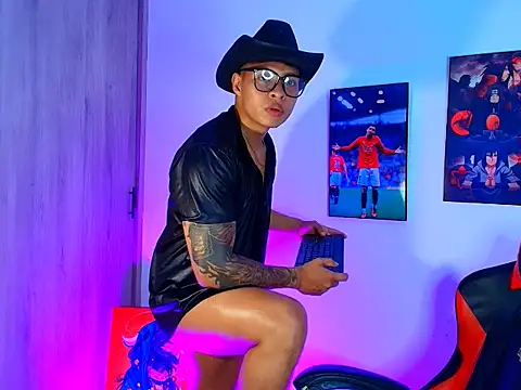 evan greey online show from 10/31/25, 01:06