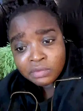 Snapshot of BendOveR0123 chatting on 10/19/25, 03:01 BendOveR0123 online show from 10/19/25, 03:01