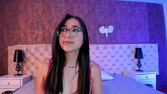 LiaaTurner online show from 10/04/25, 09:02