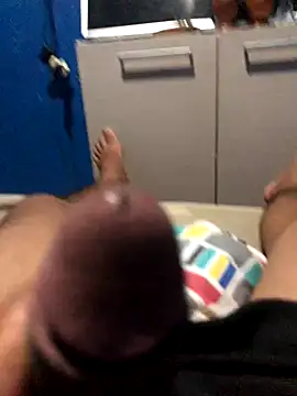 Snapshot of Alangostoso092 chatting on 10/27/25, 02:26 Alangostoso092 online show from 10/27/25, 02:26