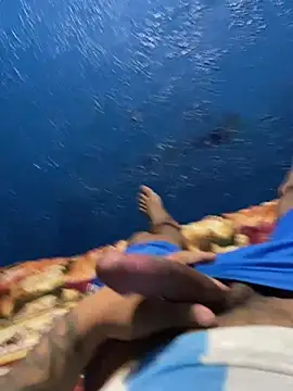 Snapshot of Alangostoso092 chatting on 01/17/26, 04:50 Alangostoso092 online show from 01/17/26, 04:50