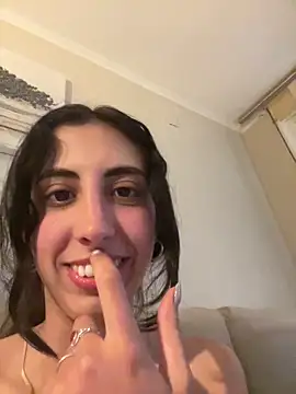 Snapshot of LunaVelvet- chatting on 10/14/25, 04:19 LunaVelvet- online show from 10/14/25, 04:19