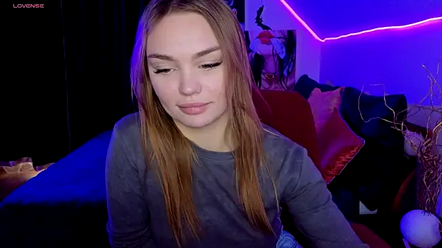 KitsyMoore online show from 11/29/25, 01:03