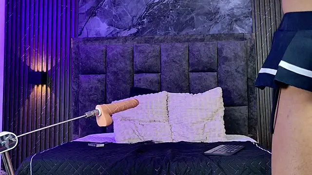 Suzie cox online show from 10/03/25, 02:03