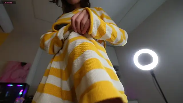 lovekissmes online show from 11/04/25, 02:38