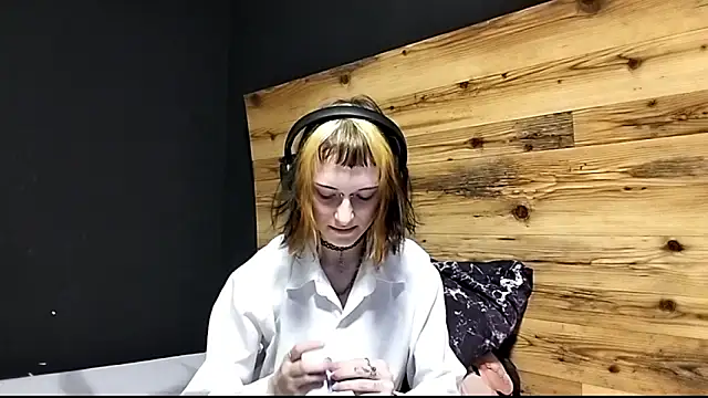 JenaeRadloff online show from 09/26/25, 03:05