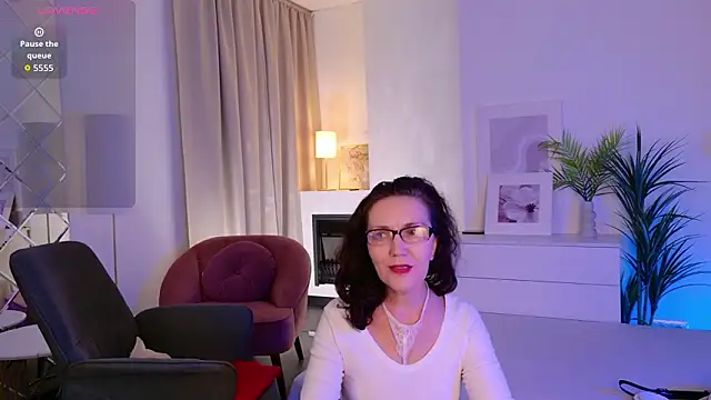 Irene Marlow online show from 02/14/26, 02:03