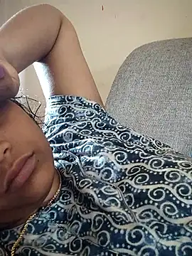 sweetqueen143 online show from 09/29/25, 03:00