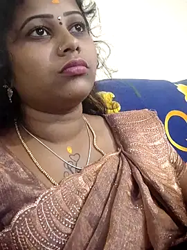 sweetqueen143 online show from 10/21/25, 02:18