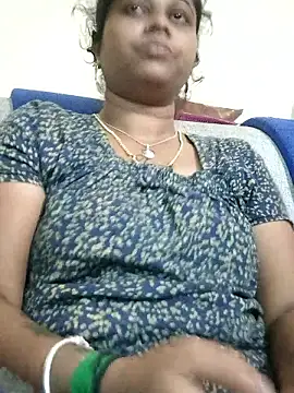 sweetqueen143 online show from 01/05/26, 05:27