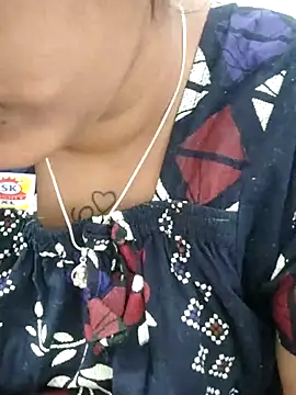 sweetqueen143 online show from 02/12/26, 06:08