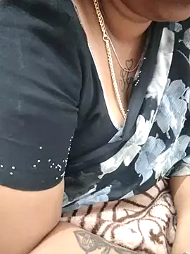 sweetqueen143 online show from 03/04/26, 03:45