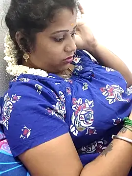 sweetqueen143 online show from 04/05/26, 05:43