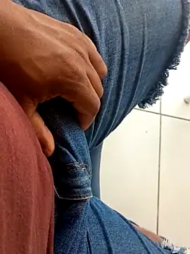 Snapshot of preto3561 chatting on 10/03/25, 01:41 preto3561 online show from 10/03/25, 01:41