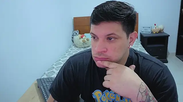 Snapshot of ryden_01 chatting on 03/29/26, 12:21 ryden 01 online show from 03/29/26, 12:21