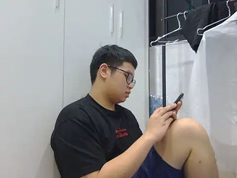 Snapshot of loveninja chatting on 04/06/26, 12:39 loveninja online show from 04/06/26, 12:39