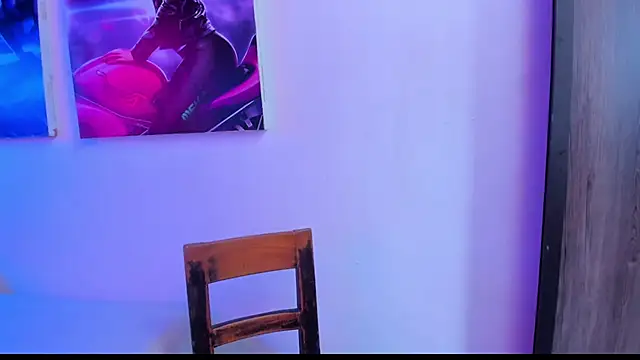 Snapshot of Star_Liight chatting on 10/09/25, 09:13 Star Liight online show from 10/09/25, 09:13