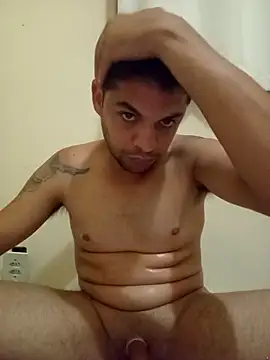 Snapshot of livinhoooo chatting on 11/01/25, 11:29 livinhoooo online show from 11/01/25, 11:29