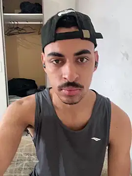 Snapshot of Eduardosexy00091 chatting on 09/18/25, 08:33 Eduardosexy00091 online show from 09/18/25, 08:33