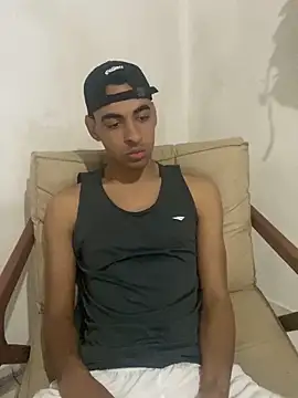 Snapshot of Eduardosexy00091 chatting on 10/24/25, 12:30 Eduardosexy00091 online show from 10/24/25, 12:30