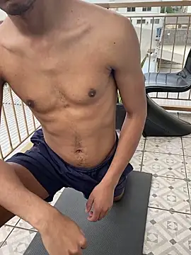 Snapshot of Eduardosexy00091 chatting on 10/25/25, 10:23 Eduardosexy00091 online show from 10/25/25, 10:23