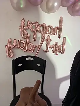 becca wilsson online show from 10/18/25, 09:10