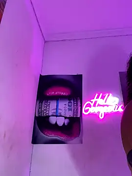 becca wilsson online show from 11/25/25, 10:15