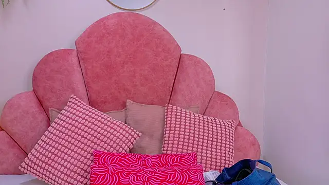 MyApril   online show from 11/14/25, 11:42