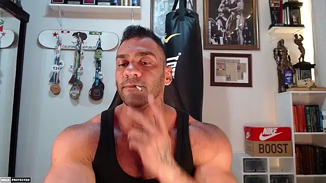 Snapshot of henryhadesflirt chatting on 09/24/25, 12:19 henryhadesflirt online show from 09/24/25, 12:19