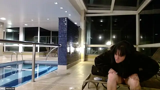 Snapshot of henryhadesflirt chatting on 10/25/25, 10:48 henryhadesflirt online show from 10/25/25, 10:48