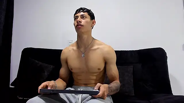 jey cox23 online show from 12/19/25, 11:06