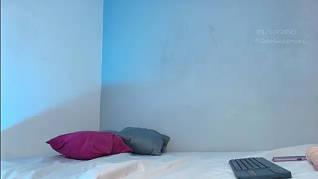 CarolinaGomez  online show from 10/01/25, 06:36