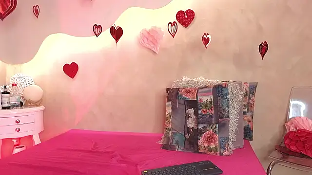 SaraGuzmann online show from 02/19/26, 07:32