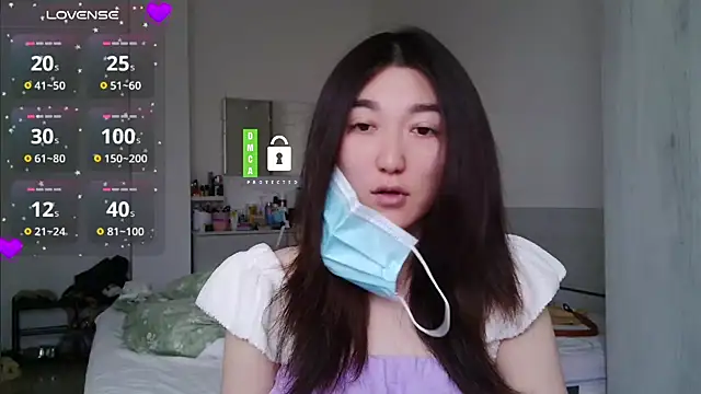 Snapshot of fioralba chatting on 03/22/26, 02:31 fioralba online show from 03/22/26, 02:31