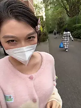 Snapshot of fioralba chatting on 04/10/26, 04:23 fioralba online show from 04/10/26, 04:23