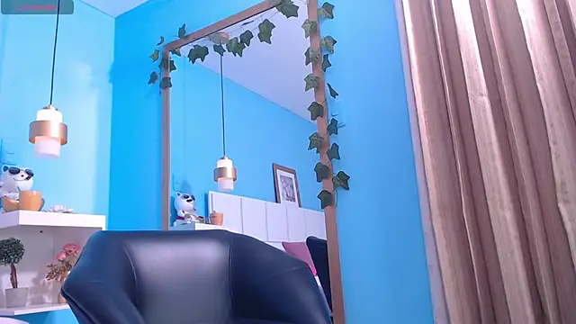 PenelopeBond online show from 10/09/25, 12:58