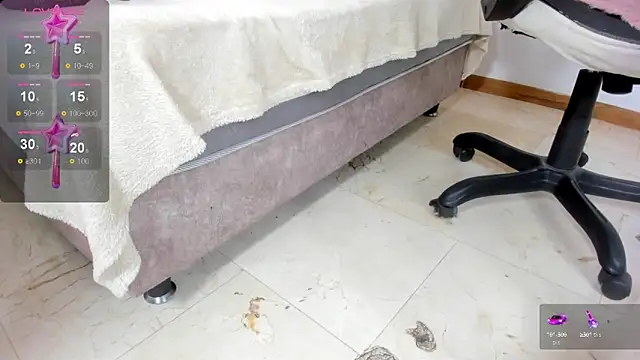 ZOE ROSE4 online show from 10/02/25, 08:05