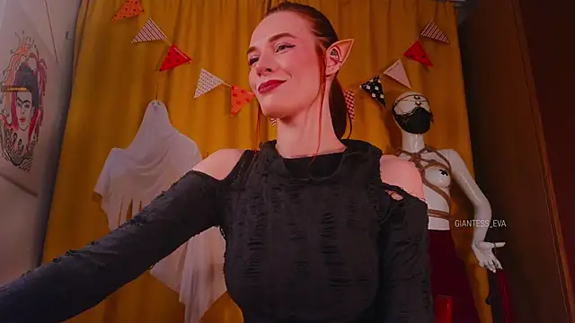Giantess Eva online show from 10/28/25, 05:15