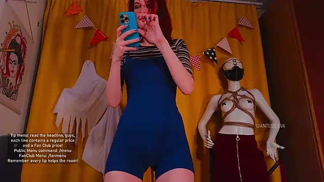 Giantess Eva online show from 10/31/25, 05:14