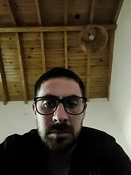 Snapshot of coherro3 chatting on 10/28/25, 02:15 coherro3 online show from 10/28/25, 02:15