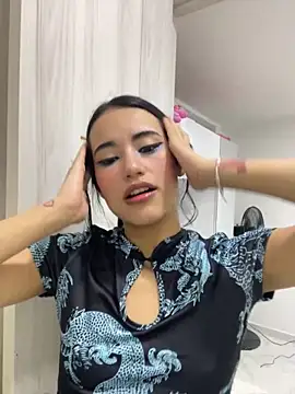 Snapshot of Rouse_Monroe chatting on 04/11/26, 07:45 Rouse Monroe online show from 04/11/26, 07:45