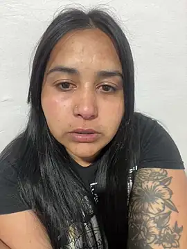 Snapshot of Ayee23-3 chatting on 09/23/25, 03:31 Ayee23-3 online show from 09/23/25, 03:31