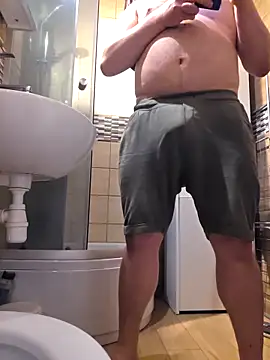 Snapshot of Pozbihet87spons chatting on 04/20/26, 01:41 Pozbihet87spons online show from 04/20/26, 01:41