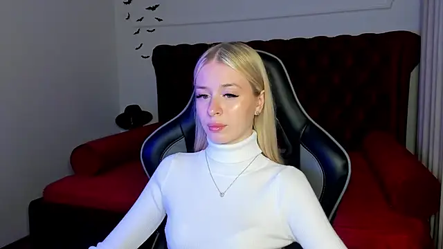 MiaGraces online show from 11/12/25, 05:24